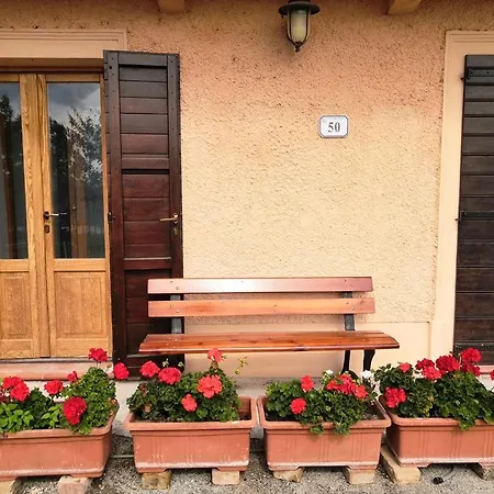 Casa Giorgio Mille Papaveri Rossi Apartment