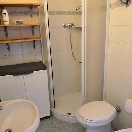 Casa Giorgio Mille Papaveri Rossi Apartment Cesi